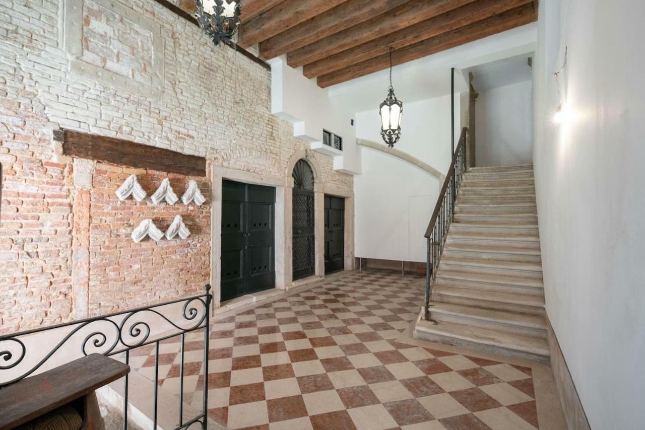 Apartment Ponte Raspi Canal View Venecia Exterior foto