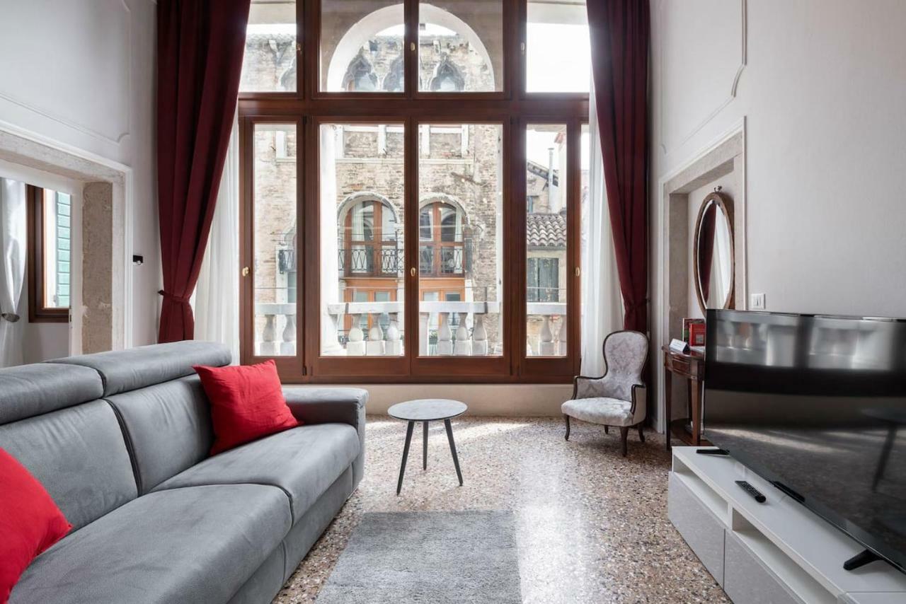 Apartment Ponte Raspi Canal View Venecia Exterior foto