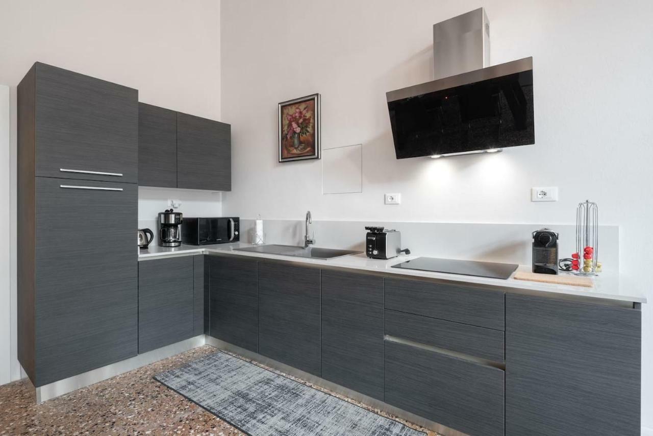 Apartment Ponte Raspi Canal View Venecia Exterior foto